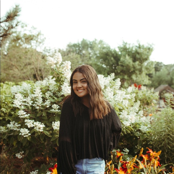 Welcome to my page!! 🦋☀️🌊🌸 - Picture 3 of 7